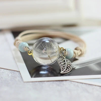 Bracelet with dried flowers