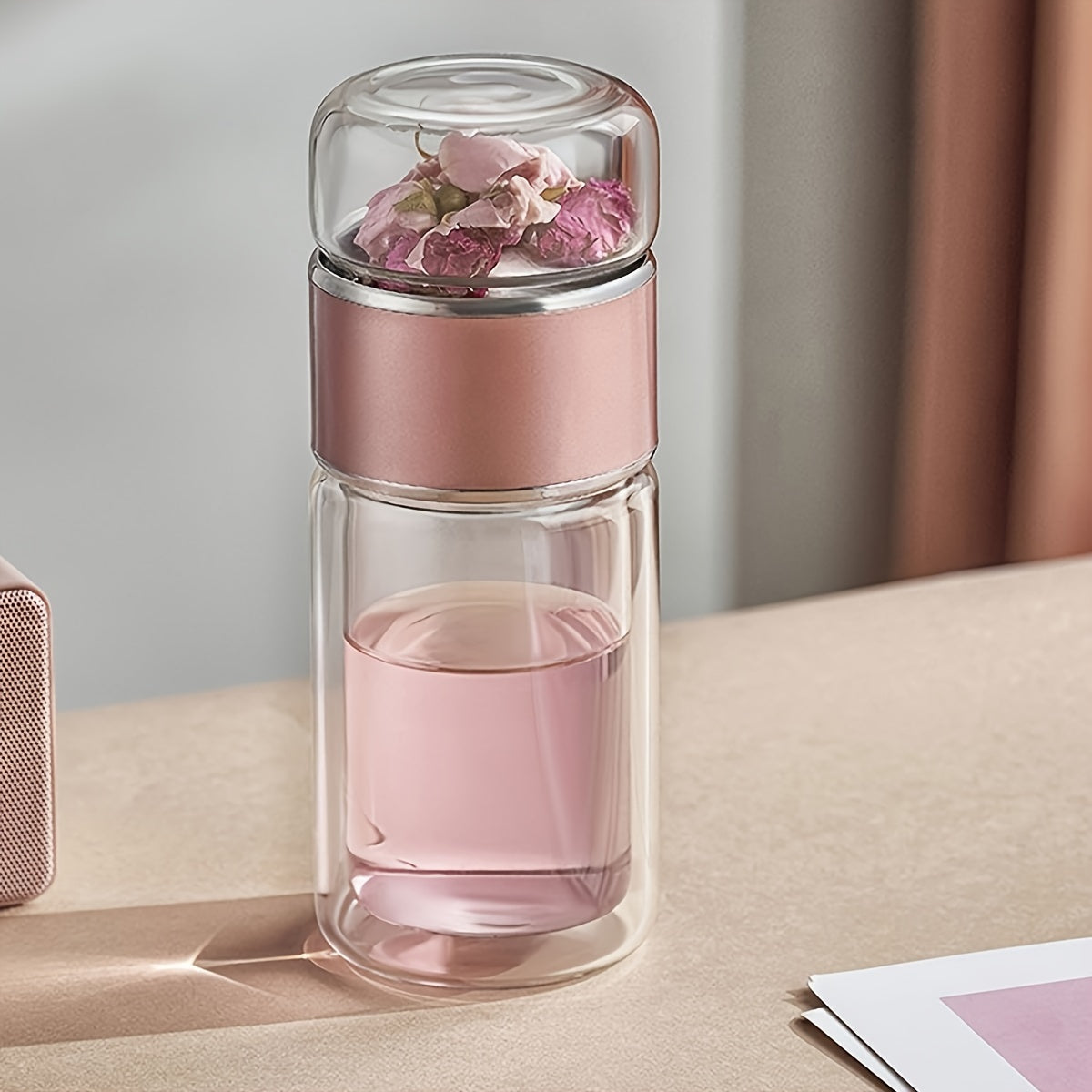 Infuser glass bottle